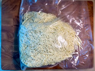 Фрайчизы классические сырные (100 гр.): Сырный продукт ФЕРМЕРСКИЙ паутинка  укроп/чеснок