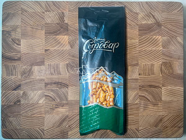 Сыр 60 гр ГОРНЫЙ СЫРОВАР (Бочонок копчёный с аджикой) в Зеленограде