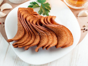 Сурские гренки с Аджикой (100 гр): Ресторанные гренки с сметаной и зеленью